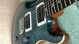 В Коми выставили на продажу гитары из США