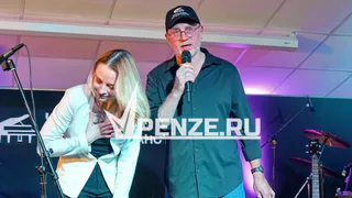 Главная песенка еще не спета. Музыкальный салон «Черный рояль» все?