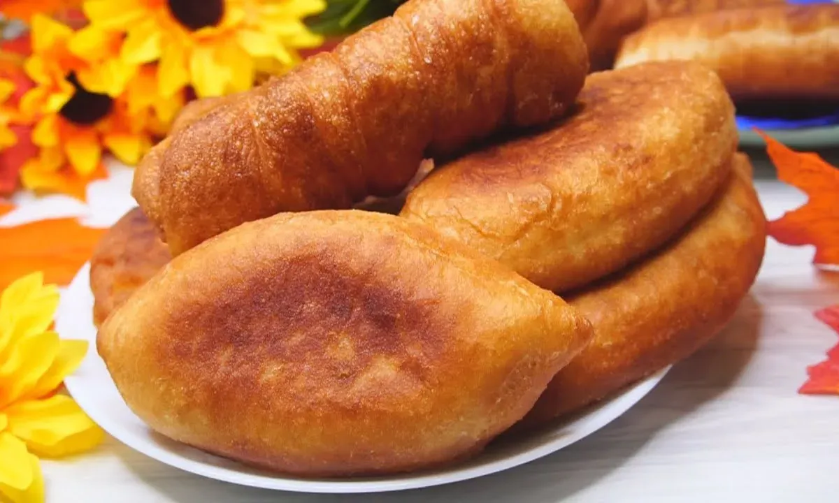 Пышные и румяные пирожки как у бабушки: раскрываем секрет идеального теста