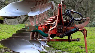 В Кольчугинском районе молодой человек украл и сдал в металлолом 600 килограммовый плуг