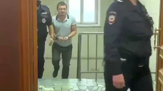 Басманный суд Москвы отправил Александра Логунова под стражу до 15 октября 2022 года