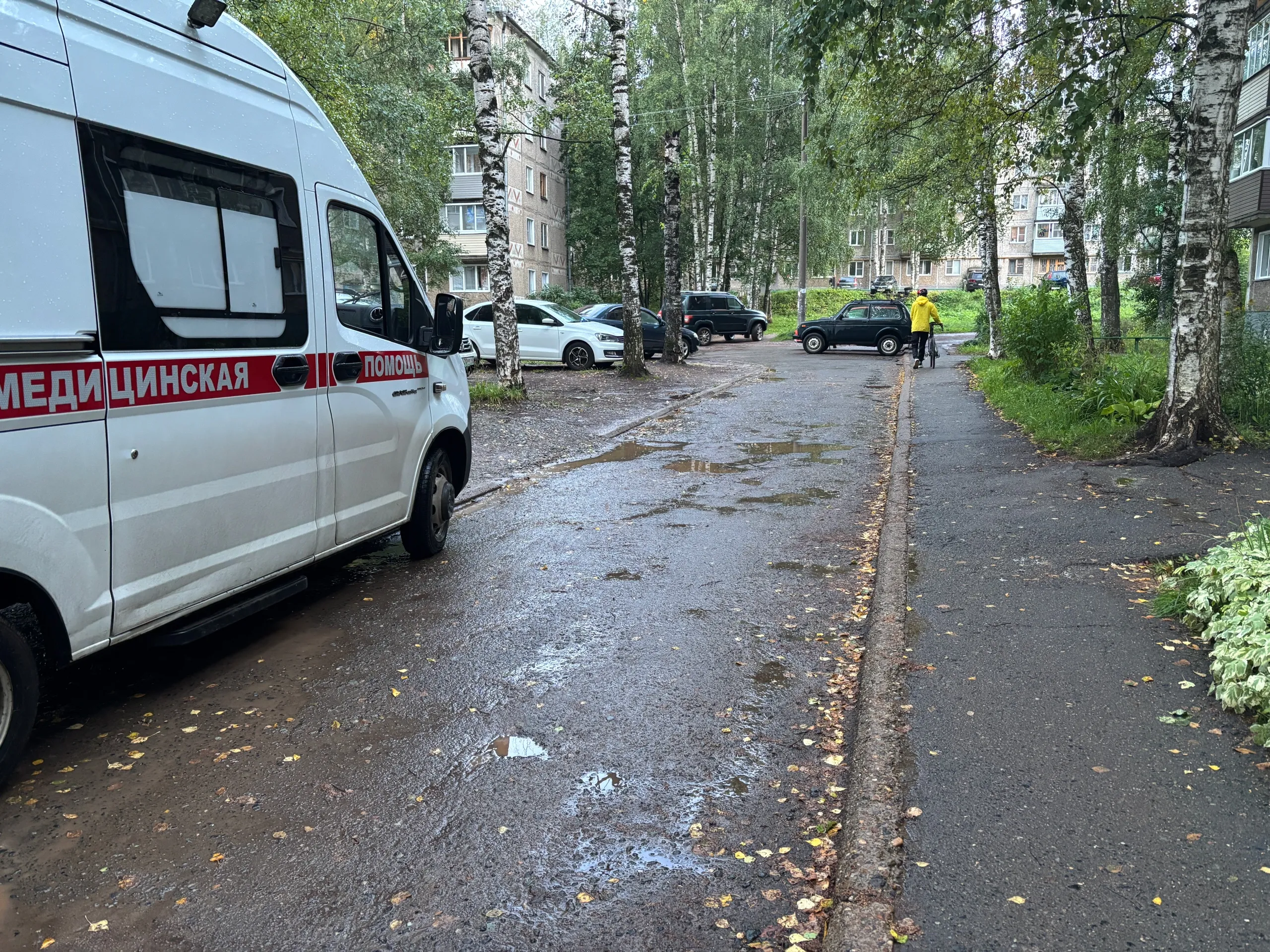 Ребенок выжил после падения с пятого этажа в Татарстане