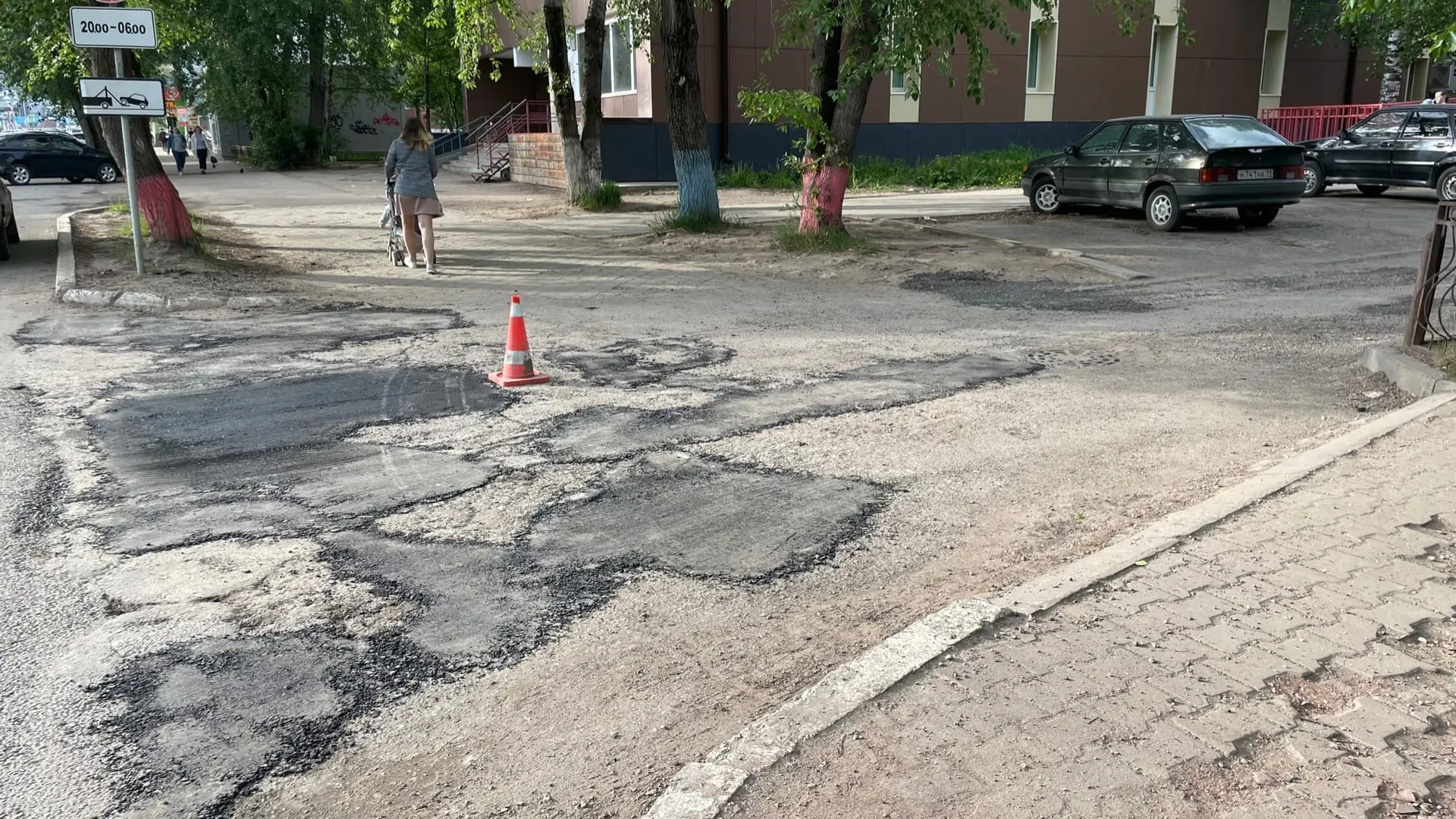 Жители Челябинской области пожаловались губернатору области Текслеру на опасную дорогу
