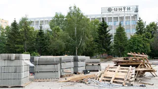 В Рязани продолжается благоустройство ярмарочного пространства возле ЦНТИ