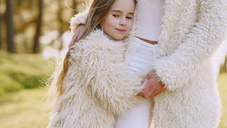 Стилист-эксперт рассказал, какая шуба и шарф сделают вас самыми модными в этом сезоне   