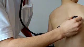 Рост заболеваемости микоплазменной пневмонией в России: что нужно знать