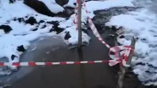 «Каждую неделю прорыв в том же месте, вся улица в воде»