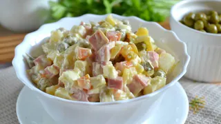 Салат оливье подорожал в полтора раза за год