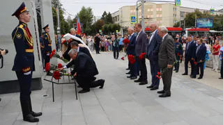 Во Владимире торжественно открыли стелу «Город трудовой доблести»