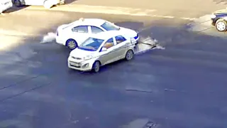 На Вокзальной иномарка столкнулась с такси