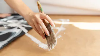 Склеит всё прочнее магазинных: суперклей своими руками копеечных средств — намешать можно за 2 минуты