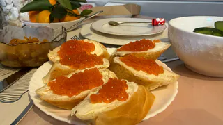 Увидел в магазине банку икры по смешной цене — дома вскрыл и не поверил своим глазам