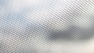 Как легко очистить москитные сетки без снятия: полезные советы