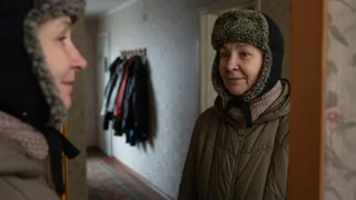 Больше никаких «ватных подушек»: выбираем шапку, в которой вы будете нравиться себе и другим после 50