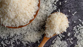 Секрет азиатской красоты: как обычная рисовая вода может заменить салон красоты — кожа преобразится