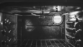 Эффективные способы очистки духовки от жира: советы эксперта