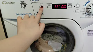 Всю жизнь сыпала порошок не в тот отсек стиралки - вещи воняли. Вот как правильно 