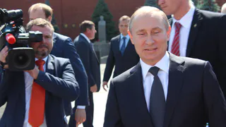 Брянская предпринимательница попросила Путина найти ее бриллианты