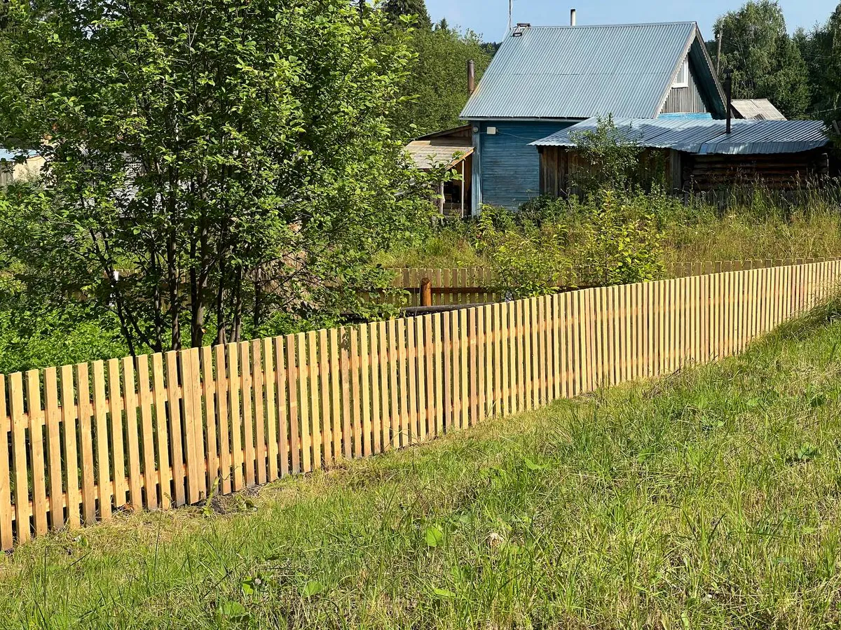 Идеальное дачное ограждение своими руками: результат за день и копейки