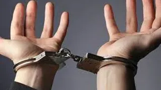 В Трубчевском районе мужчина украл дверь, весы и стол