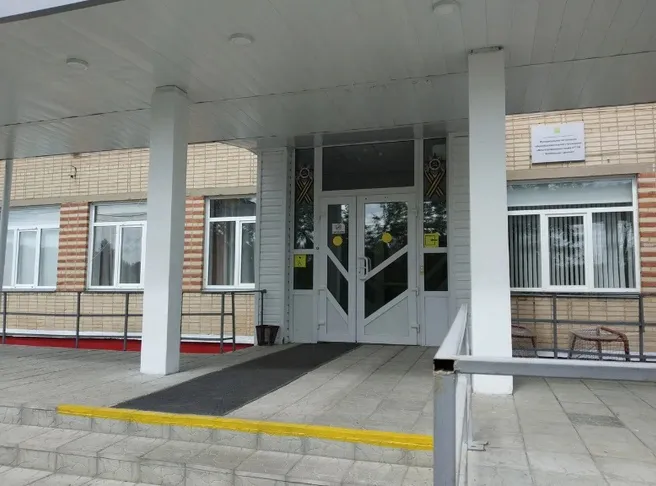 Досталось всем: в Челябинской области мужчина напал на троих детей на выходе со школьной территории