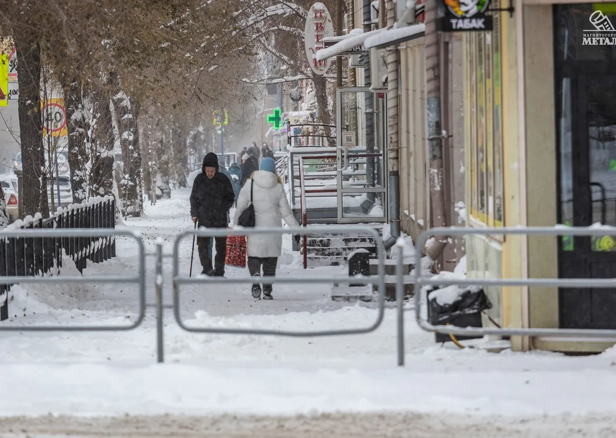 Ледоступы: необходимая предосторожность для жителей Магнитогорска