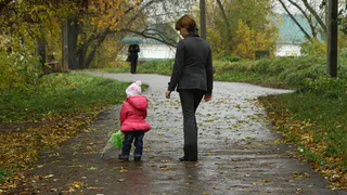 Рязанские следователи искали исчезнувших маму и дочку: выяснилось, что те спокойно живут в Италии