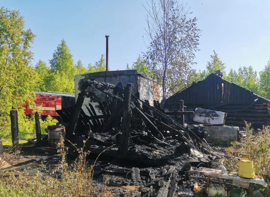 Коми пережила два пожара за сутки: в одном спасли двоих граждан