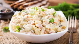 Эту гадость даже есть невозможно: Роскачество выявило самый отвратительный майонез — таким оливье точно не заправишь