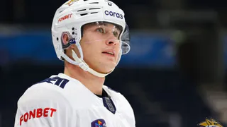 Хоккеист Роман Канцеров сыграл 100 матчей за «Металлург»