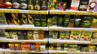 Этот чай можно пить: эксперты Росконтроля назвали лучшие бренды чая в пакетиках без пыли и мусора