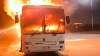 В окрестностях Нижнекамска в результате пожара полностью сгорел автобус