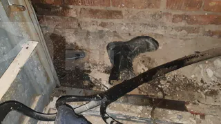 В Старожиловском районе мужчина залез в трансформаторную будку. Через два дня нашли его труп