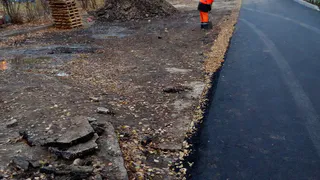 "Деньги закончились в самый ответственный момент": Рязанцы недовольны новым асфальтом на улице Советской Армии