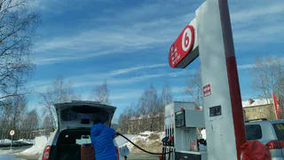 Коми осталась в числе регионов с самым дешевым бензином