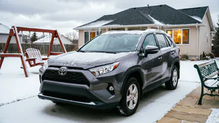 Хотел купить б/у Тойоту РАВ4 - подборщик отговорил: перечислил длиннющий список поломок. Рассказываю