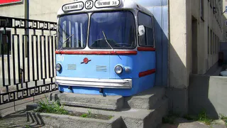 Жители города огорчены исчезновением памятника пензенскому троллейбусу