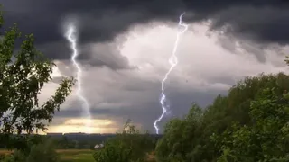 В Рязанской области 29 мая 2022 года выпустили метеопредупреждение из-за ветра и грозы