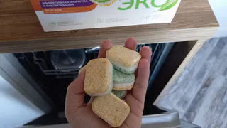 Подруга упаковками скупает капсулы для посудомойки: узнала хитрый трюк и теперь делаю только так - бед в доме не знаю 