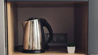 5 капель на губку – и чайник будет как новый и засияет чистотой: от старого налета не останется и следа