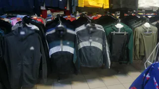 Подделки известных брендов одежды нашли в торговом центре в Челябинской области