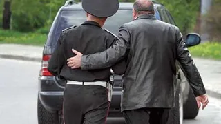 Под Нижнекамском депутат дал взятку сотруднику ГИБДД