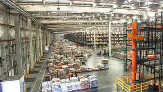 Устроилась на склад Вайлдберриз кладовщиком – заработала 9000 рублей за 16 часов (две смены): рассказываю как туда попасть