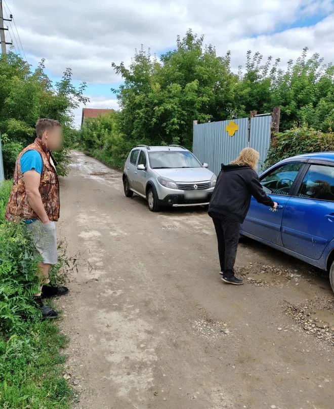 В Магнитогорске в садовом товариществе пьяный водитель спровоцировал ДТП, а потом устроил потасовку