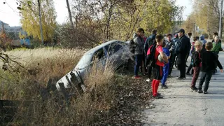 Вытаскивали тросом: в Касимове жигули угодили в кювет