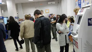 Несколько часов жизни за посылку - что приходится терпеть рязанцам на почте