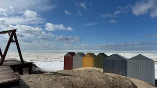 Сами создали себе проблемы: почему многие бросают дома у моря и перебираются от него подальше 