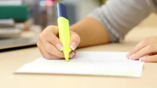 Быстро удаляем след маркера на одежде