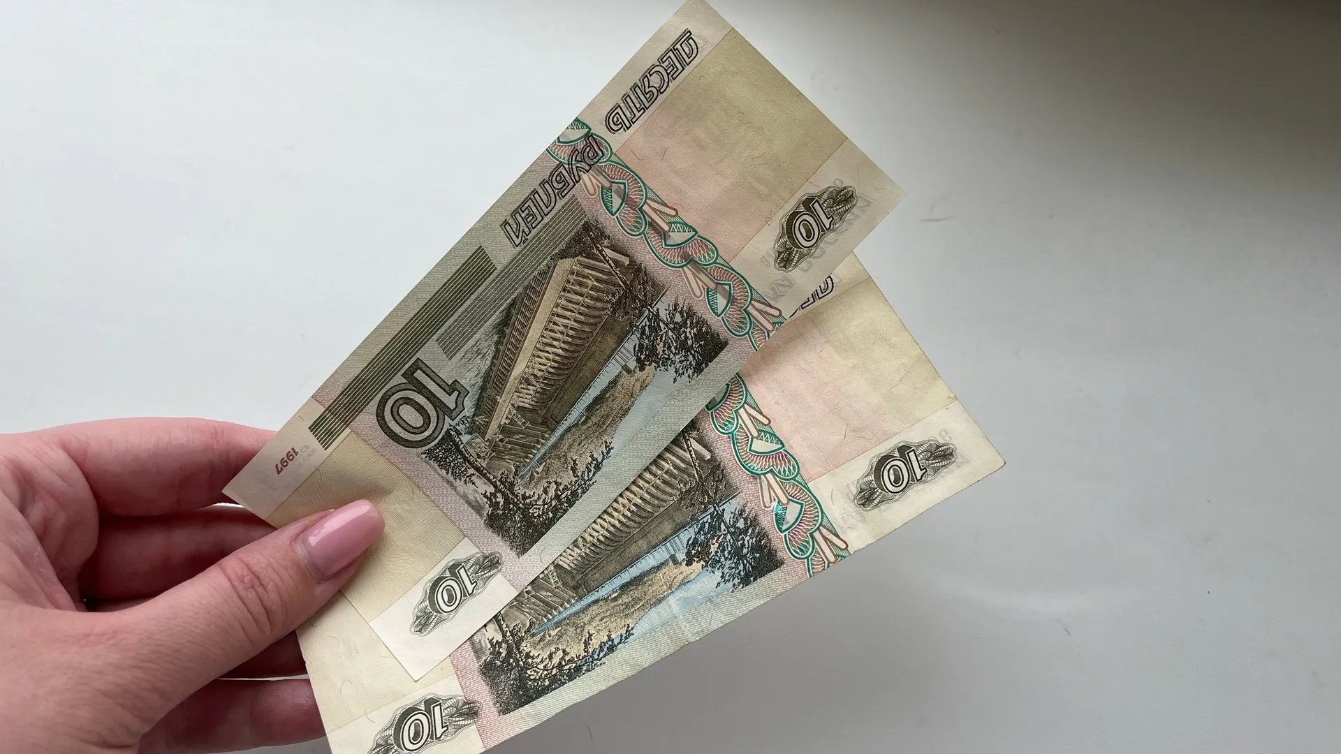 С июля повышают пособия и выплаты на детей - названы новые суммы и получатели. Кто получит деньги