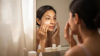 Салоны красоты — это прошлый век. Одного движения пальцем хватит, чтобы кожа засияла как после процедур профессионала